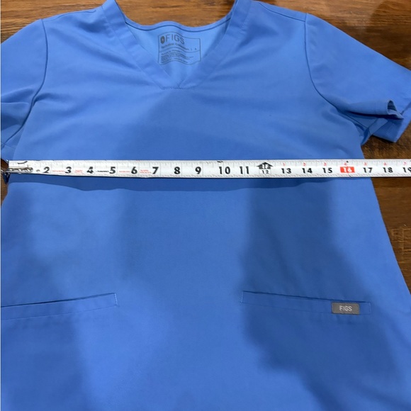 Figs Blue Short Sleeve shirt small - Picture 3 of 6